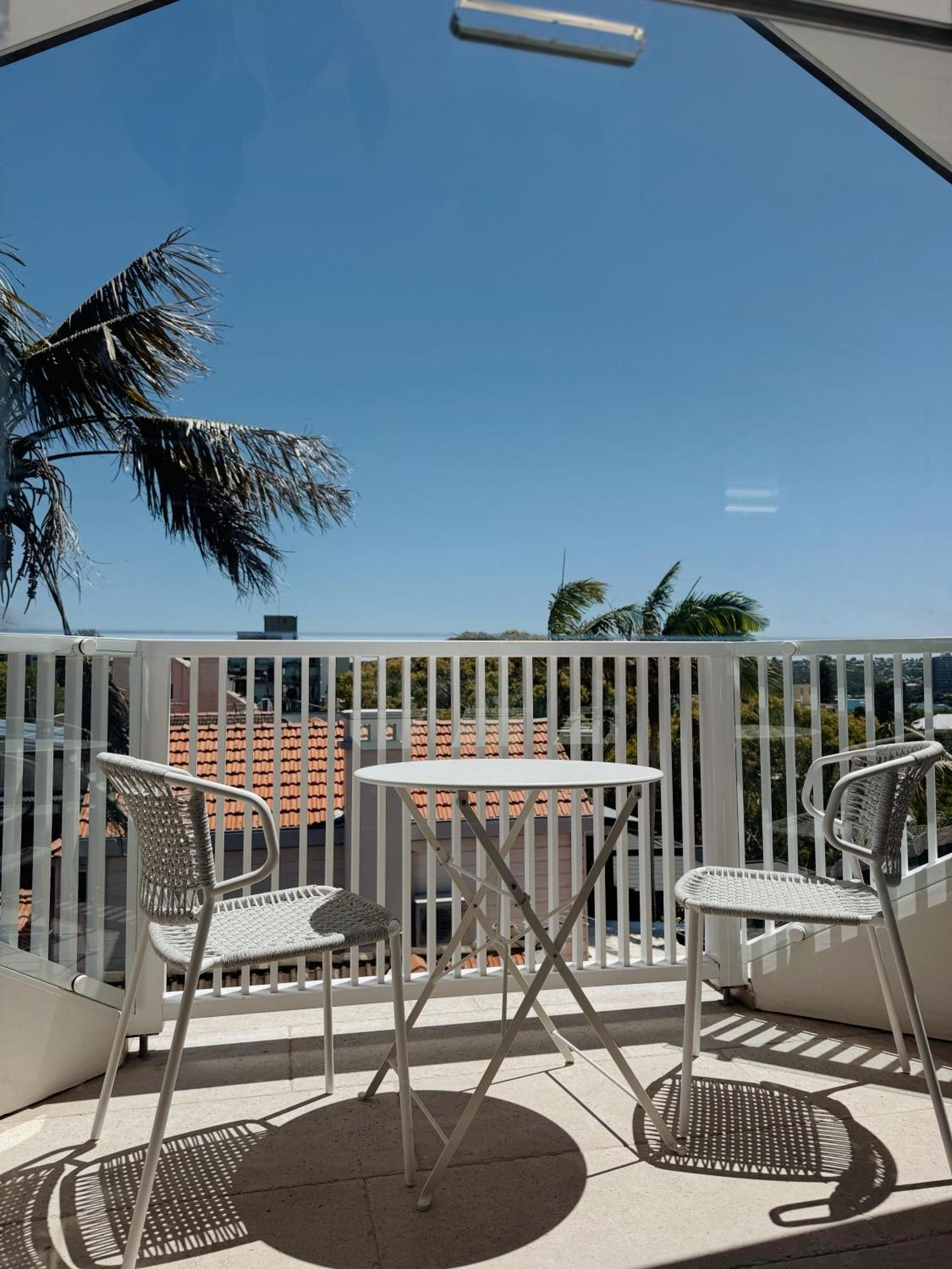 Apartment Spacious 4-Bedroom Manly Apartment, 2 Min Walk To Beach & Ferry